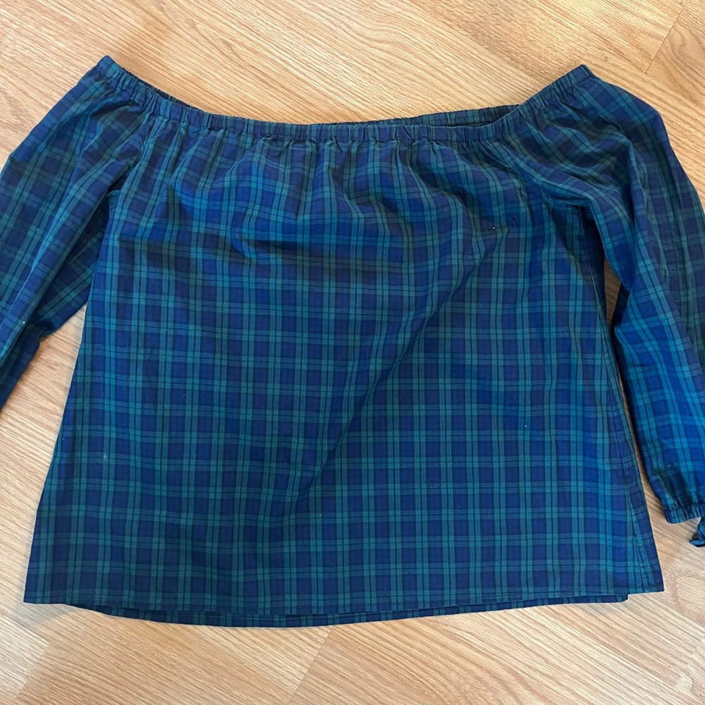 Vineyard Vines plaid top‎